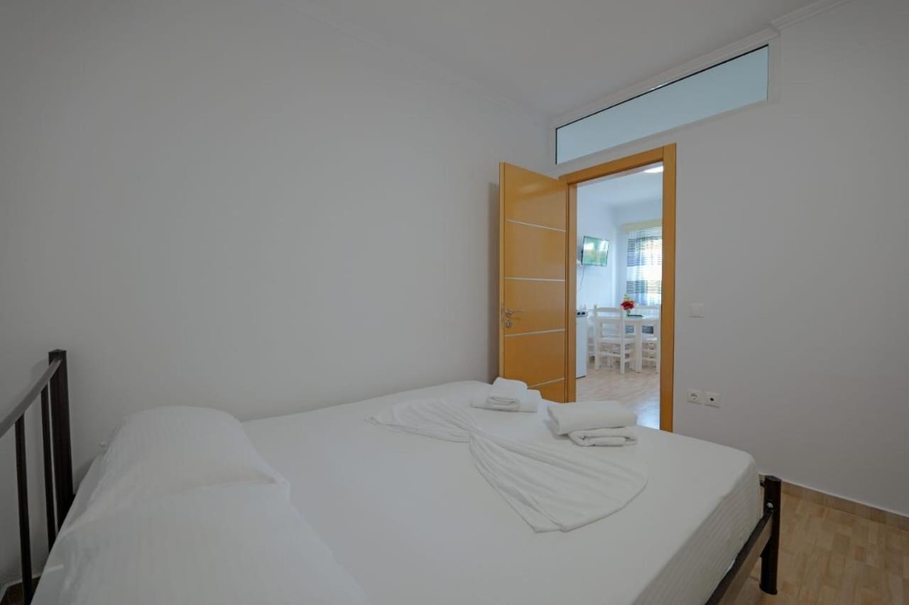 Eduard Lagji Apartament Lukovë Kamer foto