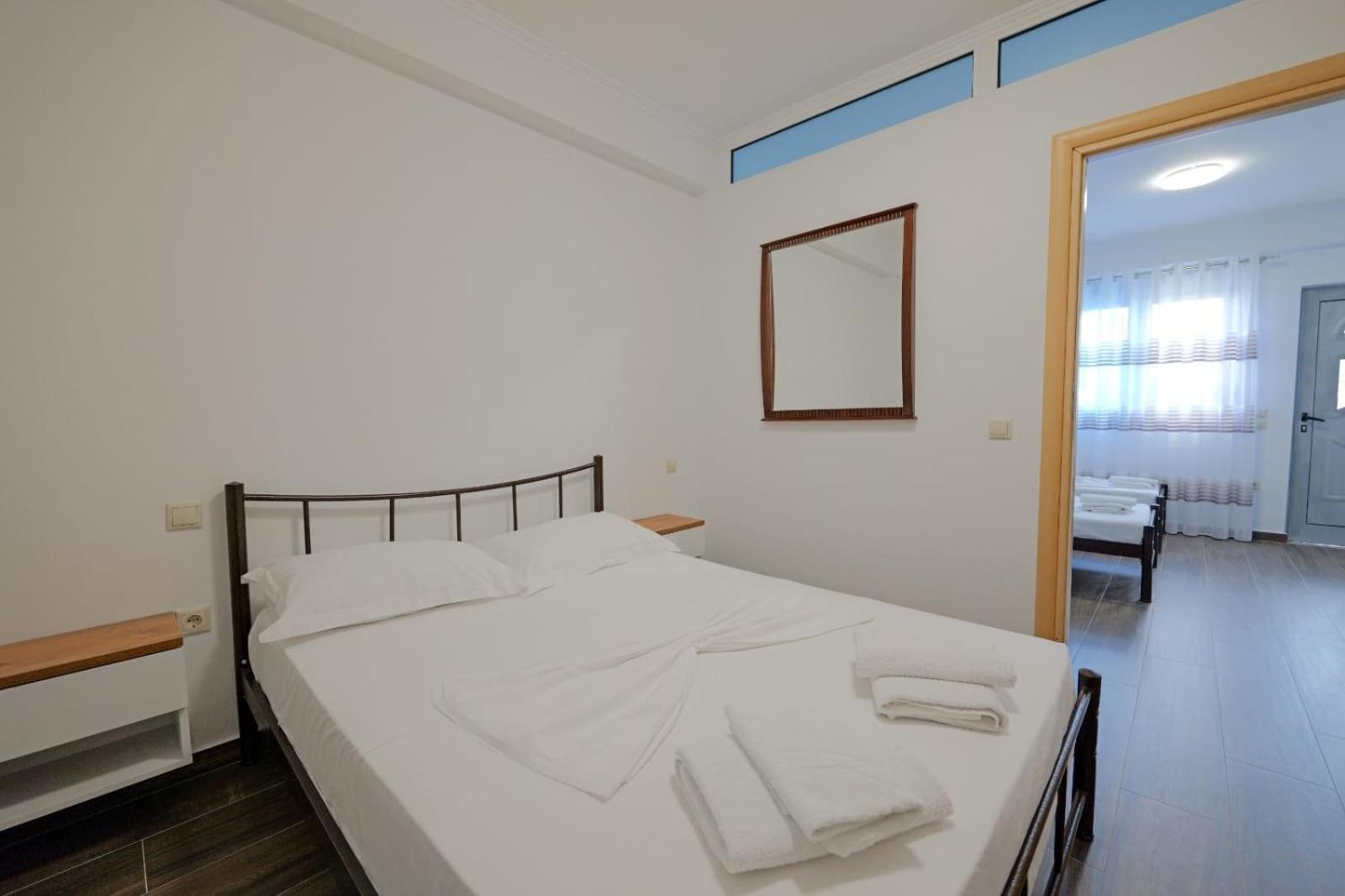 Eduard Lagji Apartament Lukovë Kamer foto