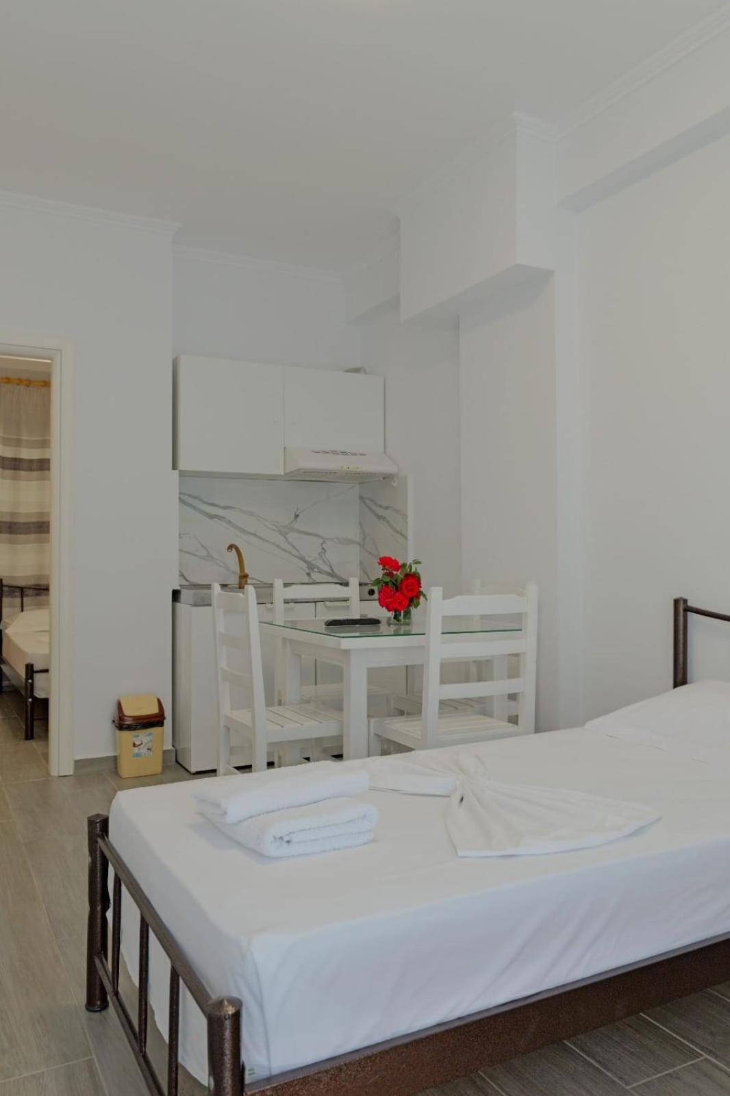 Eduard Lagji Apartament Lukovë Kamer foto