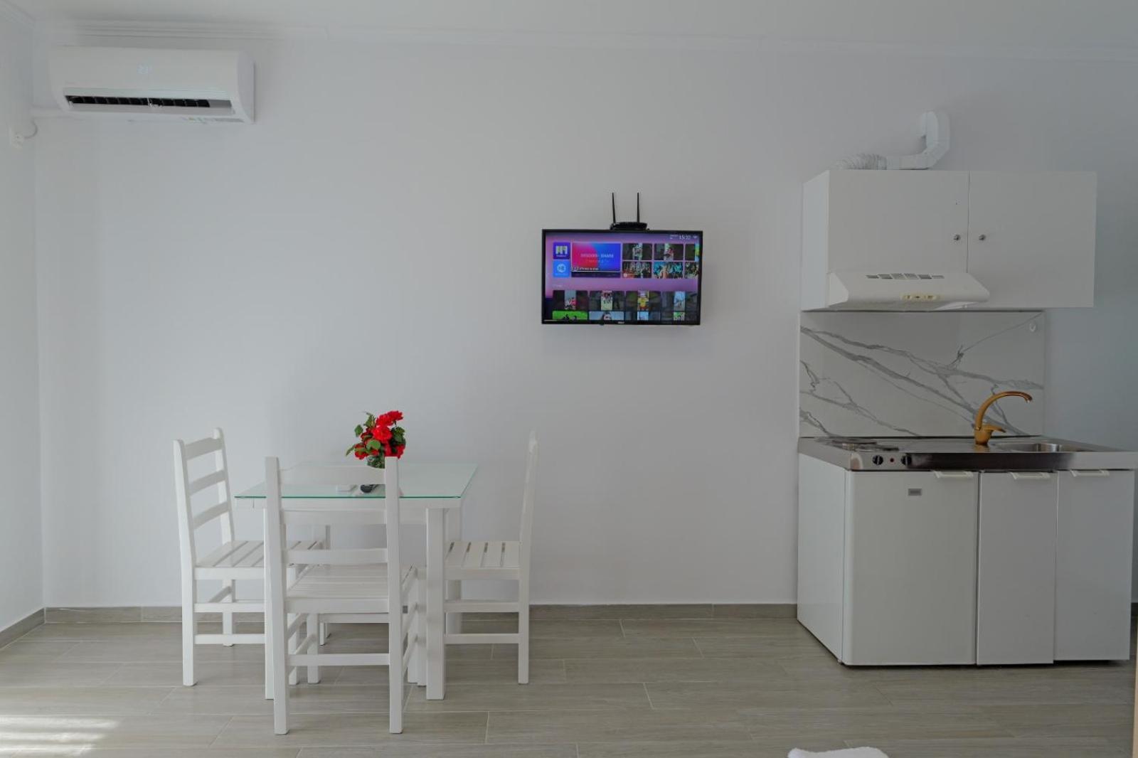 Eduard Lagji Apartament Lukovë Kamer foto
