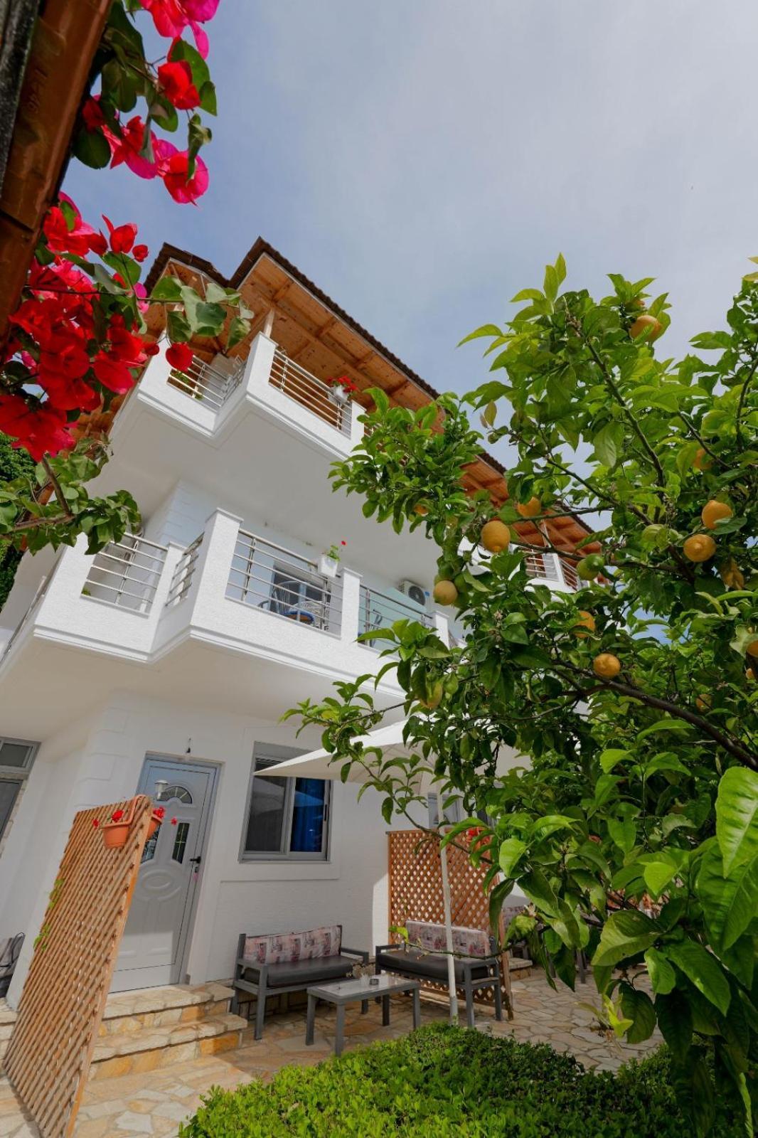 Eduard Lagji Apartament Lukovë Kamer foto